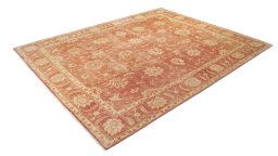 Corner detail of New Isfahan rug showing border pattern and Wool pile