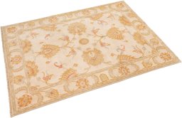 Corner detail of New Isfahan rug showing border pattern and Wool pile