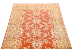 Surface texture of New Isfahan rug with natural Wool and intricate pattern