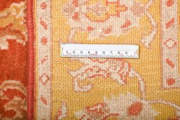 Close-up detail of New Isfahan rug from Iran / Persia showing Wool weave