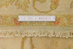 Close-up detail of New Isfahan rug from Iran / Persia showing Wool weave