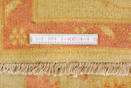 Corner detail of New Isfahan rug showing border pattern and Wool pile