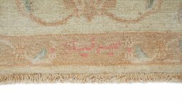 Close-up detail of New Isfahan rug from Iran / Persia showing Wool weave