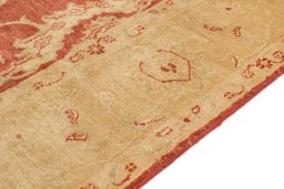 Close-up detail of New Isfahan rug from Iran / Persia showing Wool weave