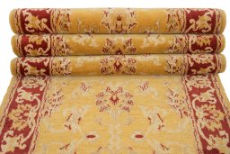 Corner detail of New Isfahan rug showing border pattern and Wool pile