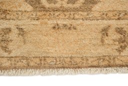 Close-up detail of New Isfahan rug from Iran / Persia showing Wool weave