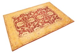 Corner detail of New Isfahan rug showing border pattern and Wool pile