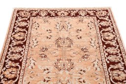 Surface texture of New Isfahan rug with natural Wool and intricate pattern