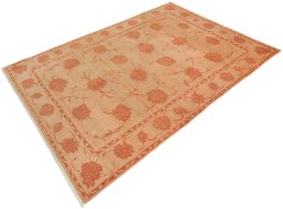 Corner detail of New Isfahan rug showing border pattern and Wool pile