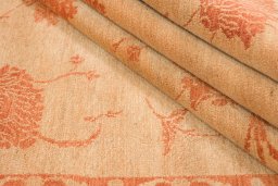 Close-up detail of New Isfahan rug from Iran / Persia showing Wool weave