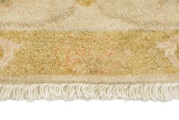 Close-up detail of New Isfahan rug from Iran / Persia showing Wool weave