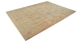 Corner detail of New Isfahan rug showing border pattern and Wool pile