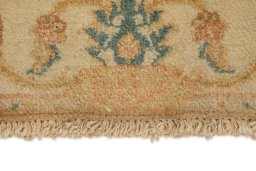 Close-up detail of New Isfahan rug from Iran / Persia showing Wool weave