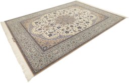 Corner detail of New Isfahan rug showing border pattern and Wool pile