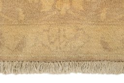 Close-up detail of New Isfahan rug from Iran / Persia showing Wool weave