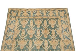 Surface texture of New Isfahan rug with natural Wool and intricate pattern
