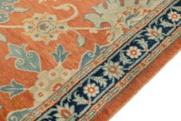 Central medallion detail of 1980s Isfahan rug from Iran / Persia