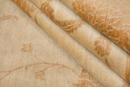 Surface texture of New Isfahan rug with natural Wool and intricate pattern