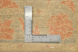Close-up detail of New Isfahan rug from Iran / Persia showing Wool weave