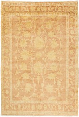 Full view of 1980s Isfahan rug from Iran / Persia, 244 × 168 cm in Pink tones