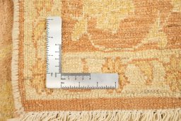 Full view of 1980s Isfahan rug from Iran / Persia, 244 × 168 cm in Pink tones