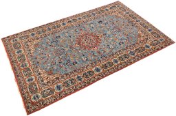 Close-up detail of 1920s Isfahan rug from Iran / Persia showing Wool weave