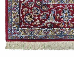 Close-up detail of New Isfahan rug from Iran / Persia showing Cork weave