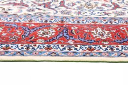 Close-up detail of New Isfahan rug from Iran / Persia showing Cork weave