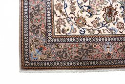 Corner detail of New Isfahan rug showing border pattern and Cork pile