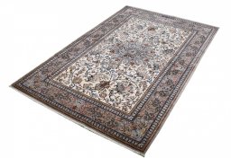 Close-up detail of New Isfahan rug from Iran / Persia showing Cork weave