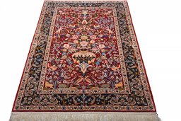 Surface texture of New Isfahan rug with natural Cork and intricate pattern