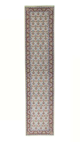 Full view of New Isfahan rug from Iran / Persia, 390 × 88 cm in Beige tones