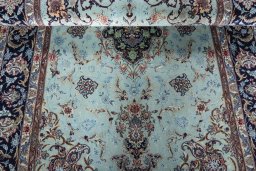 Close-up detail of New Isfahan rug from Iran / Persia showing Cork weave