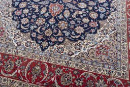 Close-up detail of New Isfahan rug from Iran / Persia showing Cork weave