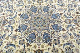 Central medallion detail of 2000s Isfahan rug from Iran / Persia