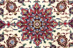Close-up detail of New Isfahan rug from Iran / Persia showing Wool weave
