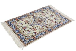 Corner detail of New Isfahan rug showing border pattern and Wool pile