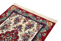 Surface texture of New Isfahan rug with natural Wool and intricate pattern