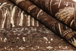 Close-up detail of 1920s Kashan rug from Iran / Persia showing Wool weave