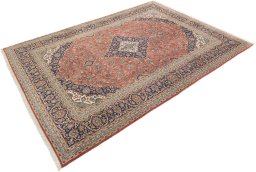 Corner detail of 1990s Kashan rug showing border pattern and Cork pile