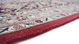 Close-up detail of 1990s Kashan rug from Iran / Persia showing Wool weave