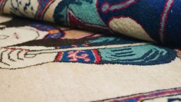 Close-up detail of 1920s Kashan rug from Iran / Persia showing Wool weave