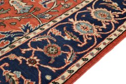 Central medallion detail of 1980s Kashan rug from Iran / Persia