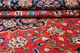 Central medallion detail of 2000s Kashan rug from Iran / Persia