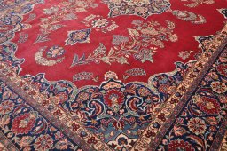 Close-up detail of 1930s Kashan rug from Iran / Persia showing Wool weave