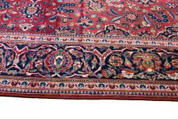 Full view of 1930s Kashan rug from Iran / Persia, 206 × 134 cm in Red tones