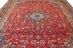 Close-up detail of 2000s Kashan rug from Iran / Persia showing Wool weave