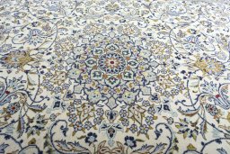 Close-up detail of 2000s Kashan rug from Iran / Persia showing Wool weave