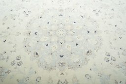 Central medallion detail of New Kashan rug from Iran / Persia