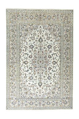 Full view of New Kashan rug from Iran / Persia, 290 × 193 cm in Beige tones